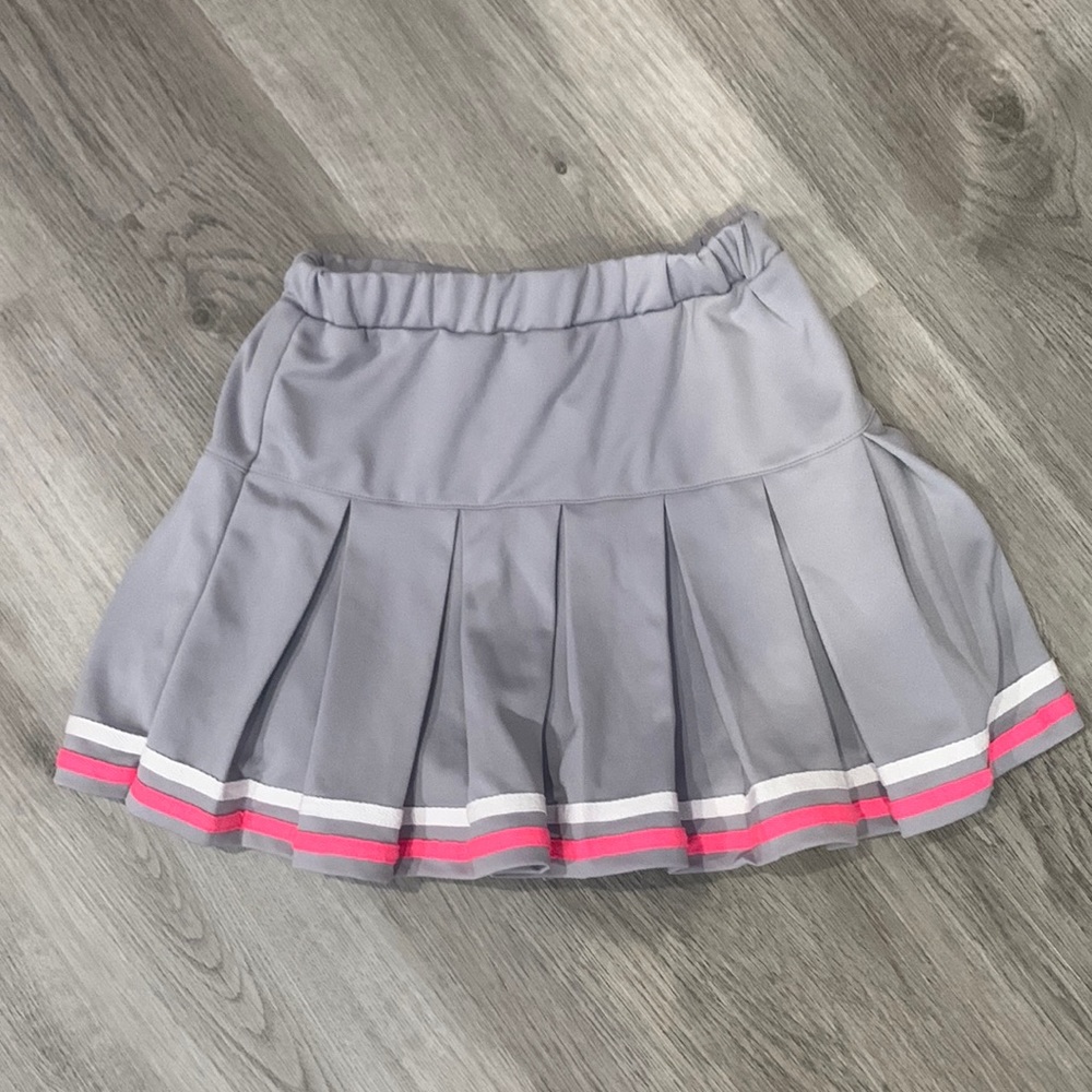 Short skirt